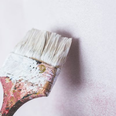 brush-painting-the-white-wall-6368